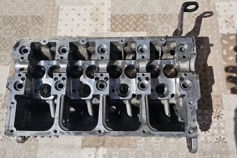Prodám hlavu VW Passat b5 - 2
