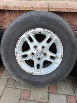 Prodám kola na Jeep Grand Cherokee wj 245/70 r16 - 2