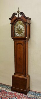 Podlahové hodiny z 19. století - 2