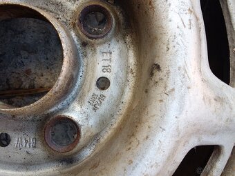 BMW originální plechový disk 5.5J R14 ET18 - 2