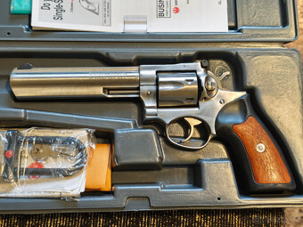 Prodám revolver - 2