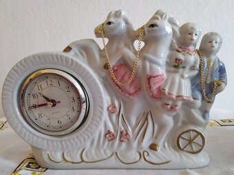 Nabízím dvoje keramické hodiny s motivy ptáčků a svatby - 2