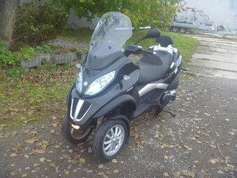 PIAGGIO MP3 RL 500 LT najeto pouze 1763 km - 2