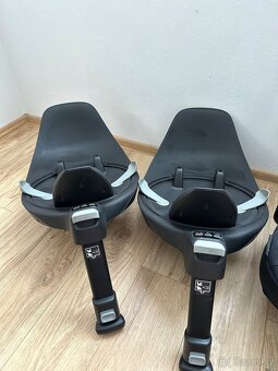Autosedačka Cybex Platinum Cloud T Plus + Isofix Base T - 2