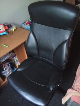 Kožené křeslo v pěkném stavu - 2