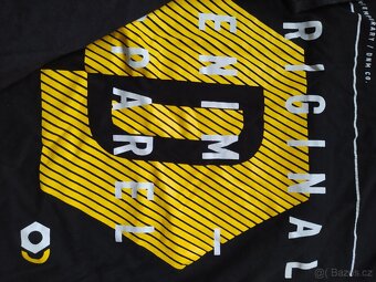 Tři tricka vel. 158? - 2