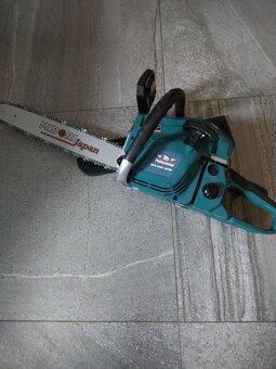 motorová pila Makita - 2