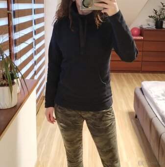 Dámská černá bavlněná mikina Buga vel. S - 2