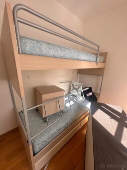 Patrová postel s matracemi – dobrý stav - 2