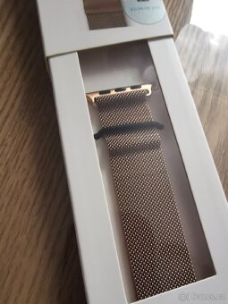 Apple nový Milánský řemínek Epico Apple Watch nový
- 2