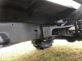 Offroad speciál urceny na zavody nebo kolem baraku. Je posta - 2
