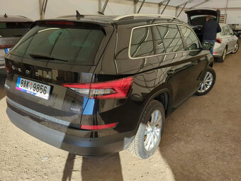 ŠKODA KODIAQ 2,0 TDI 4X4 KŮŽE PANO 360 KAMERY - 2