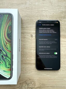 iPhone XS 64 GB - 2