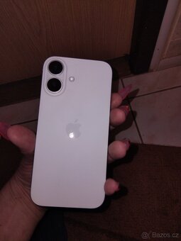 Iphone 16 128 bily - 2