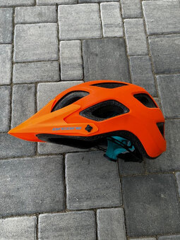 Cyklistická přilba oranžová Arcore M/L 57-60 - 2