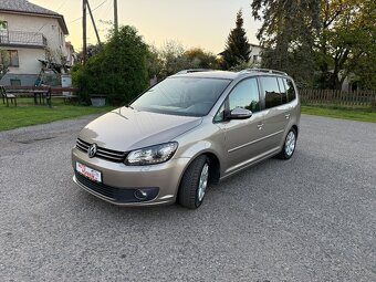 Touran 2.0 tdi 103 kW 7 mist bixenon navi panorama - 2