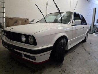 Bmw e30 coupe - 2