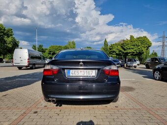 BMW e90 325i - 2