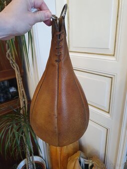 Retro kožená boxovací hruška - 2