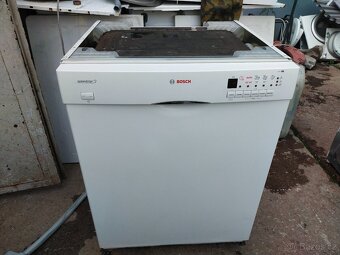 Prodám dig. myčku zn. BOSCH o šíři 60 cm---DOVEZU-- - 2