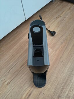 Kávovar Nespresso Krups Essenza mini - 2