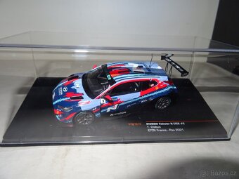 1:43 Hyundai Veloster IXO - 2