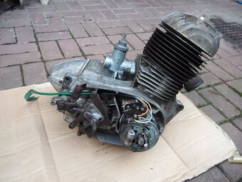 Jawa 250/353 kývačka-motor - 2