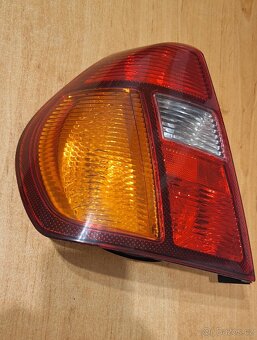 Renault Thalia zadní levé světlo - 2