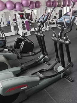 Profi eliptický trenažer - 2