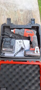 Vrtačka na sádrokarton - 2