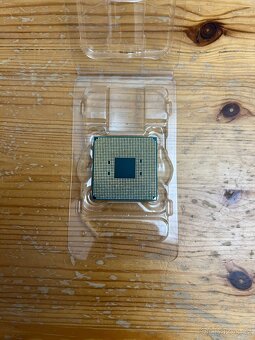 AMD Ryzen 7 1800X 8/16Core Socket AM4 Funkční,Záruka - 2