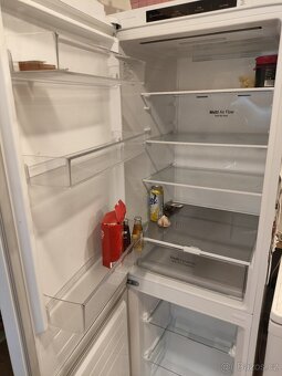 Lednice kombinovaná LG - nefunkční - 2