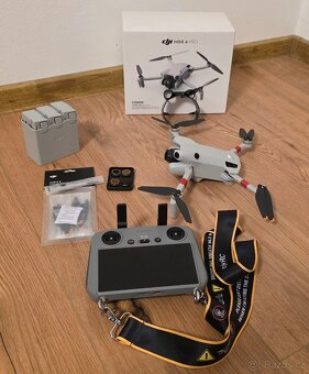Dron DJI Mini 4 Pro Fly More Combo plus - 2