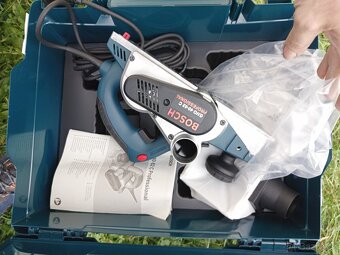 Prodám nový Bosch hoblík  GHO 40-82 C - 2