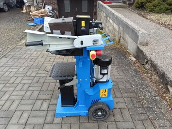 Štípačka na dřevo - 2