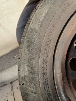 4ks letních pneu 185/65 R4 na plechových discích - 2