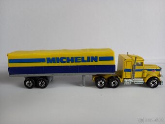 MATCHBOX CONVOY - PETERBILT MICHELIN - 2