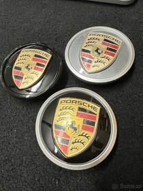 Porsche středové krytky 76mm, poličky "Nový typ " - 2