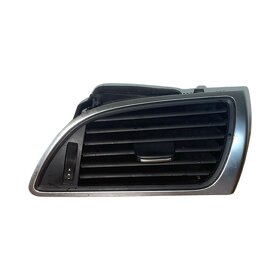 Ofuky / ofukovač / výdech ventilace Audi A6 4G Avant 2013 - 2