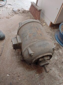 Historický elektromotor 380V - 2