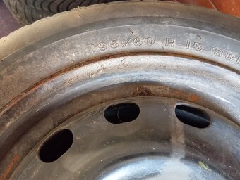 195/60/15 FIRESTONE FIREHAWK 700 - 2