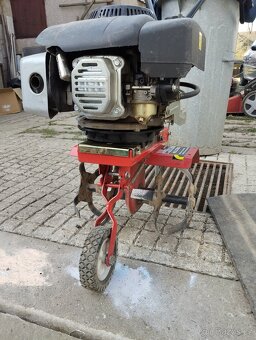 Benzinovy rotavator - 2