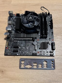 Základní deska, i5 (10.gen), 16GB RAM - 2