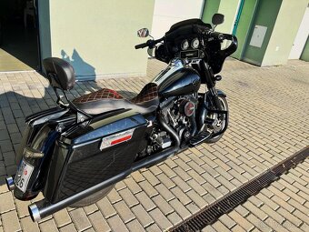 Harley-Davidson Street Glide FLHX 103 - 2