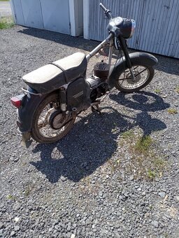 Prodám ČZ 125 deluxe bez TP - 2