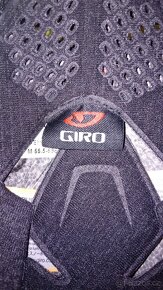 Giro helma - 2