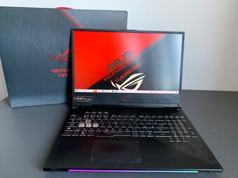 Asus ROG Strix/ RTX 2070/ i7/ 32gb - 2