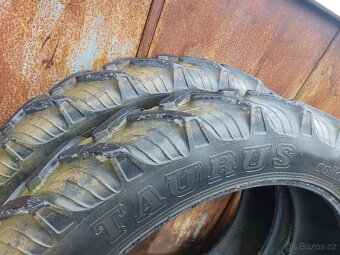 Pneumatiky kolesa taurus 12,4 r32 a 300/95 r 46 - 2