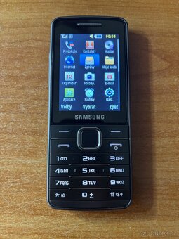 Samsung GT-S5610 - 2