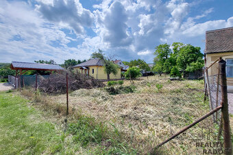 Stavební pozemek v Hnízdě s neuvěřitelnou cenou včetně provi - 2